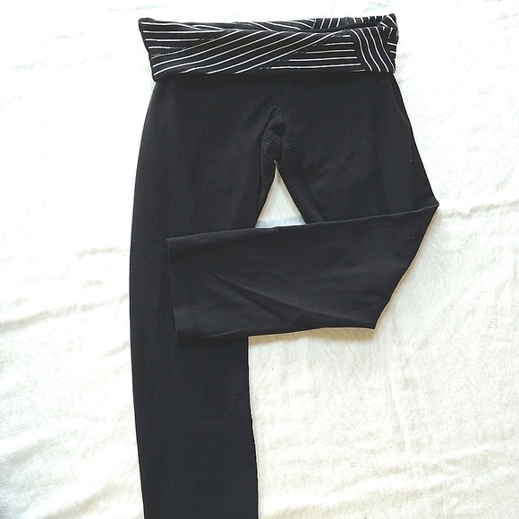 lululemon athletica Pants - 🍋 Lululemon Capris, size 6